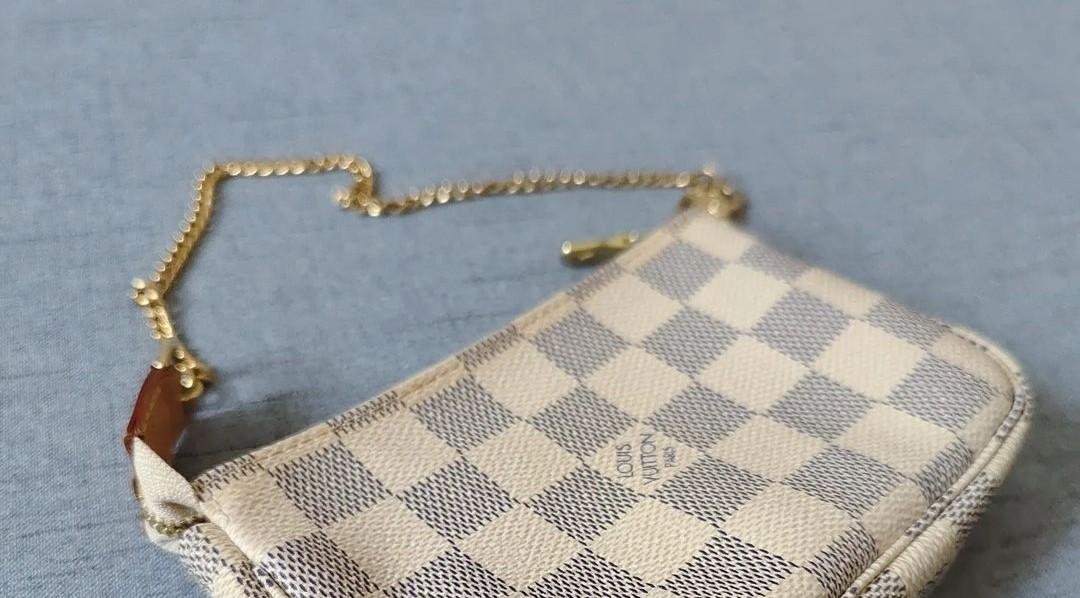 Louis Vuitton Pre-loved Damier Azur Mini Pochette Accessoires