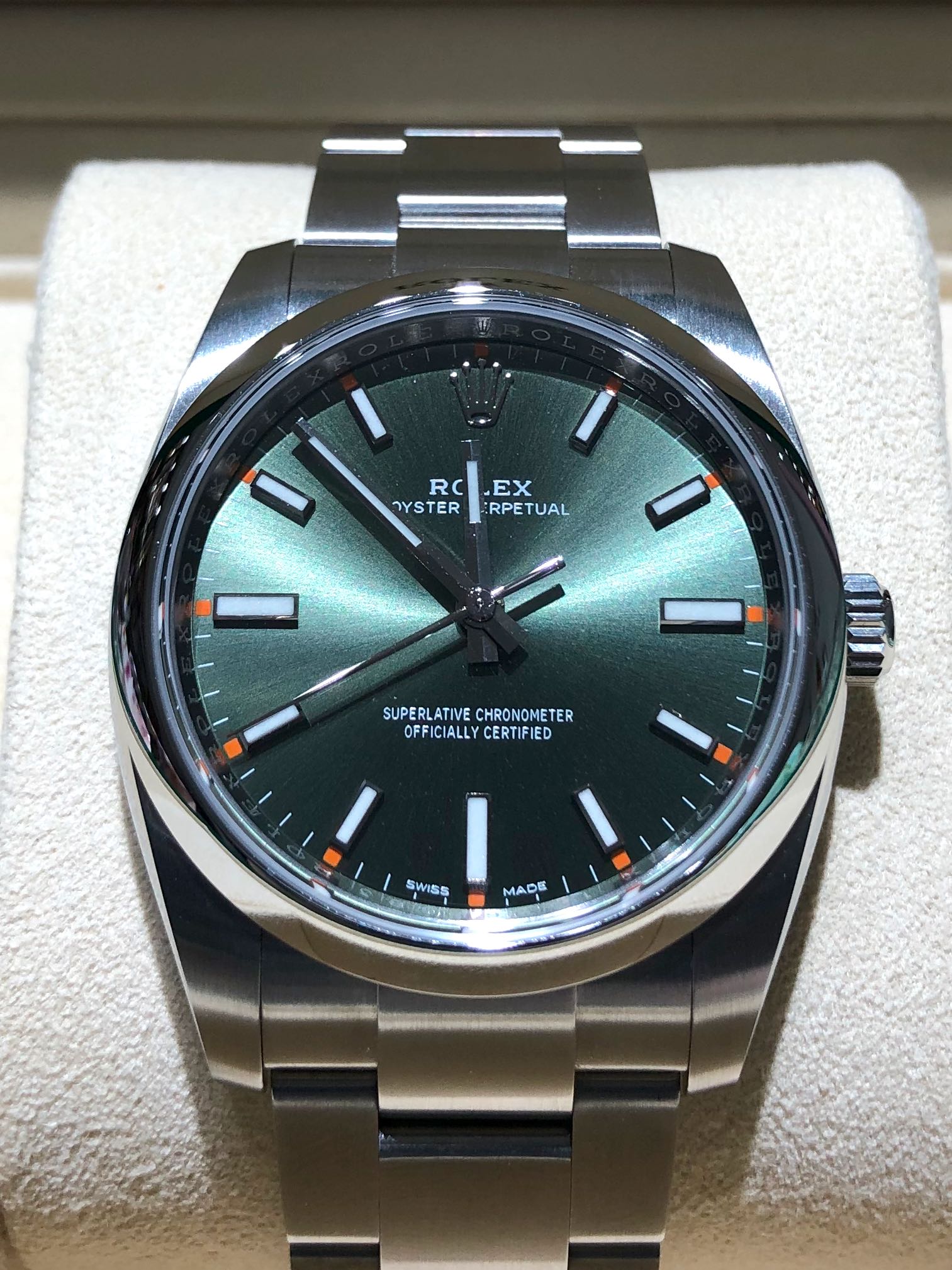 Rolex 114200 Olive Green Oyster 