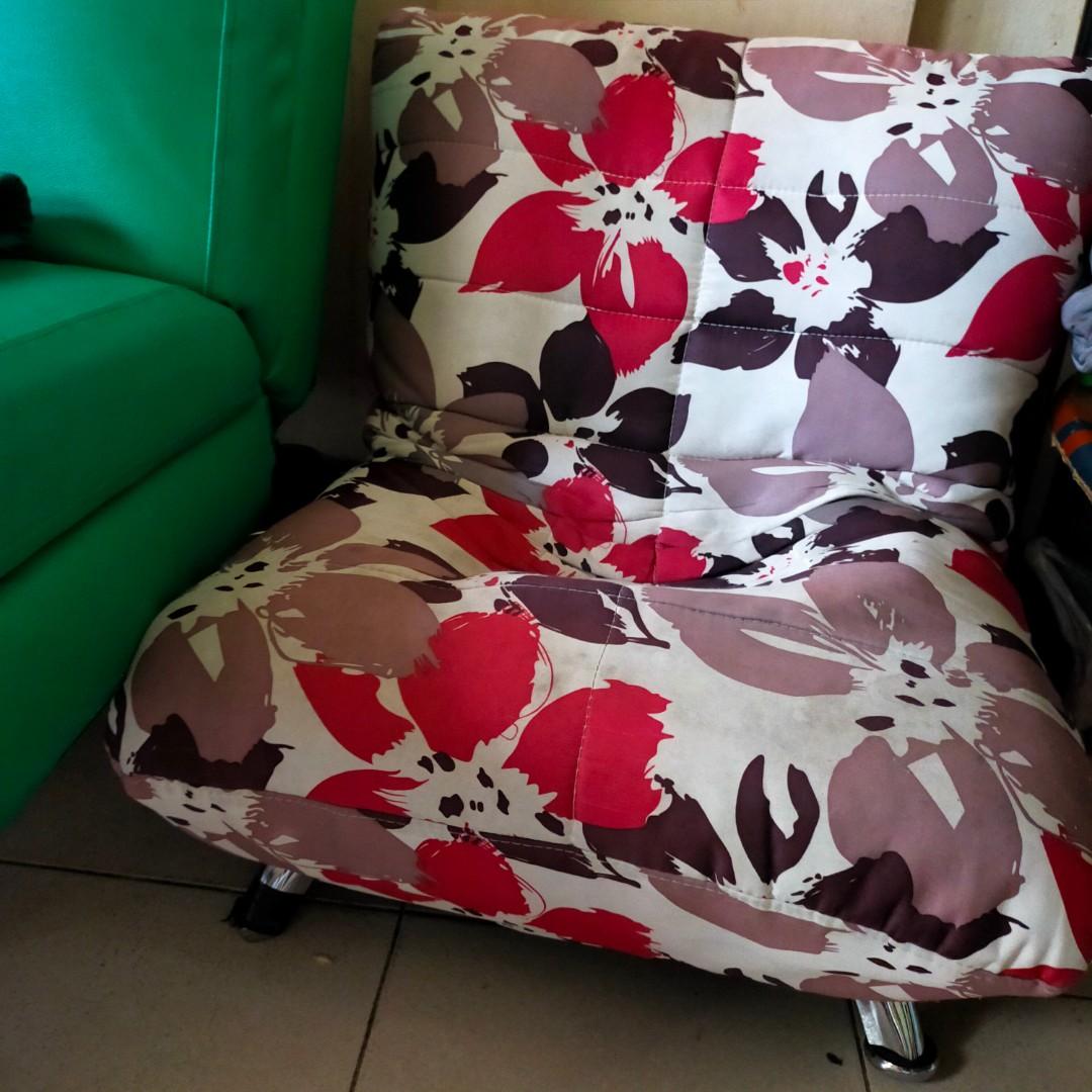 Sofa chair (Category: Sofas) located in Manila. Submitted by buyandbeblessed (Listing ID 1149112165, Image 1). Description: washable cover low sofa 1 seater/solo decluttering.