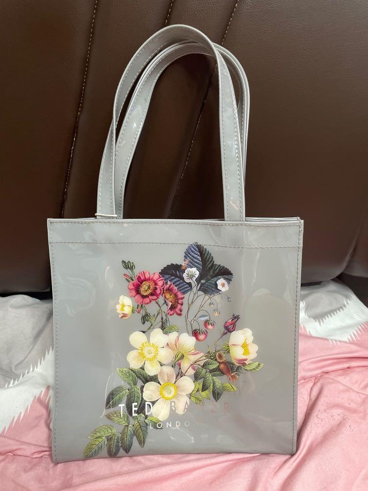 Ted Baker Icon Bag (Category: Tote Bags) located in Taguig. Submitted by rep13 (Listing ID 1149112341, Image 2). Description: Ted Baker Oracle Small Icon Bag - bought at Macy’s New York, never used..