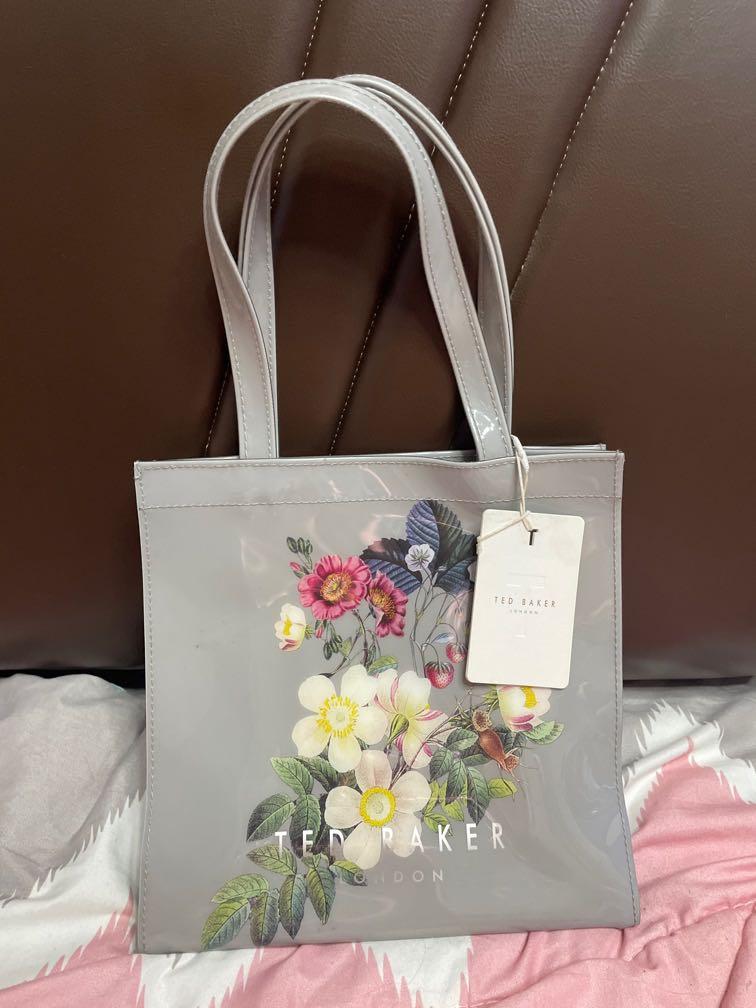 Ted Baker Icon Bag (Category: Tote Bags) located in Taguig. Submitted by rep13 (Listing ID 1149112341, Image 1). Description: Ted Baker Oracle Small Icon Bag - bought at Macy’s New York, never used..
