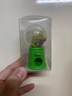 （分類：）位於 。 由 amy_piggs 提交（商品編號 1149135350，圖片 1）。簡介： 。