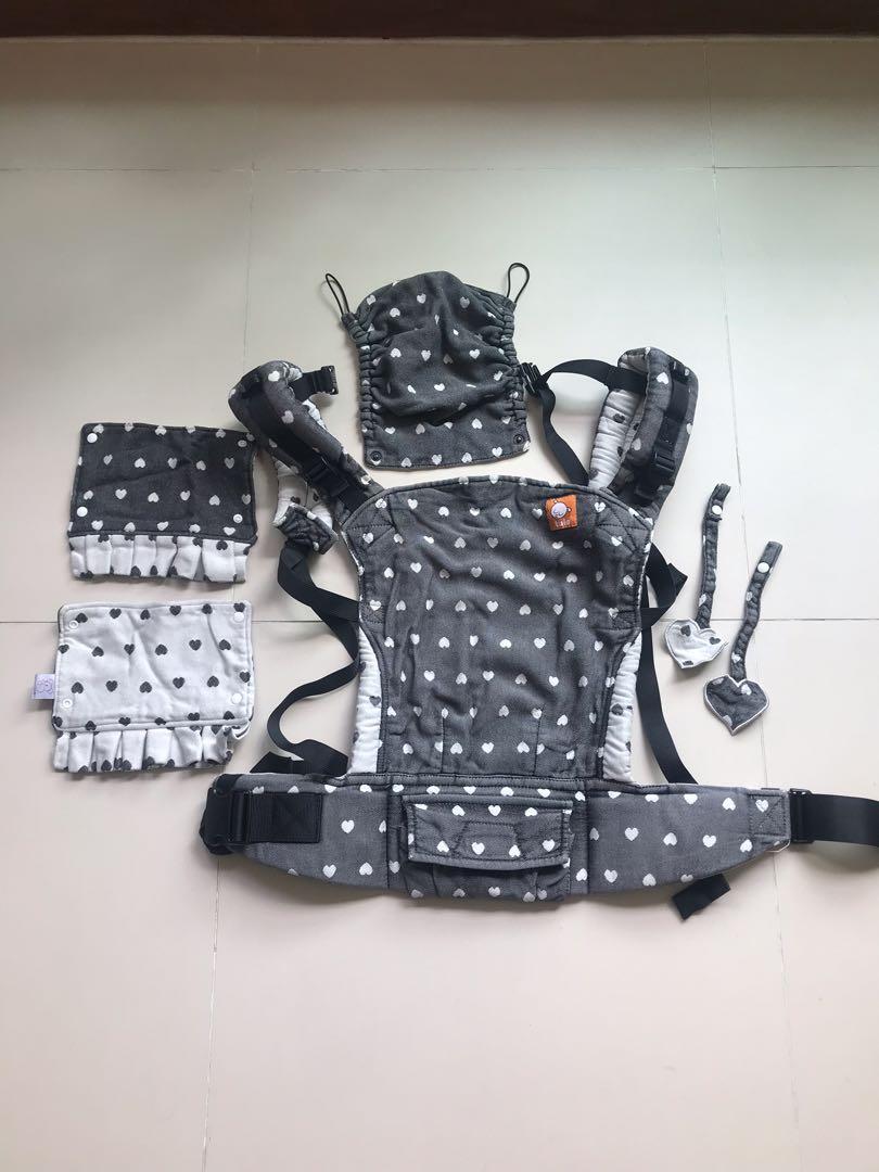 Tula standard petite love nonpareil tencel WC full set (Category: Carriers & Slings) located in Singapore. Submitted by dion8et (Listing ID 1149158829, Image 1). Description: Full set with customized accessories Self collect from Anchorvale link or free courier .