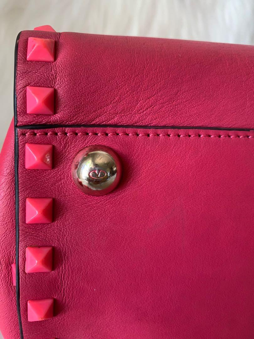 Valentino rockstud on sale bag serial number