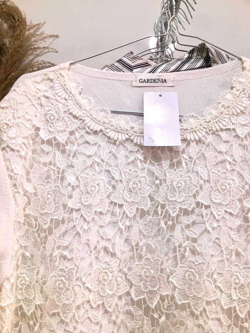 White crochet blouse, Fesyen Wanita 