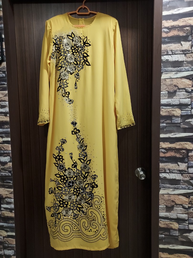 Yellow Hari Raya Long Dress, Women's Fashion, Muslimah Fashion, Dresses ...
