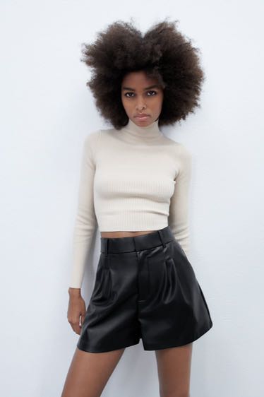 Black leather 2025 shorts zara