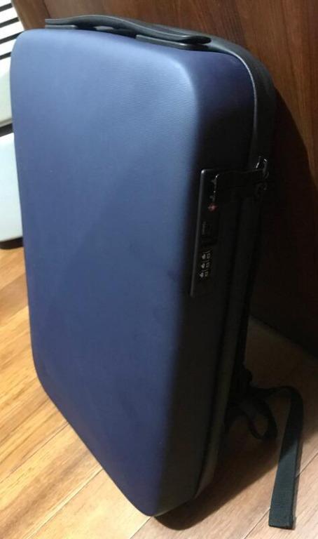 tsa TimeNoTen slim backpack