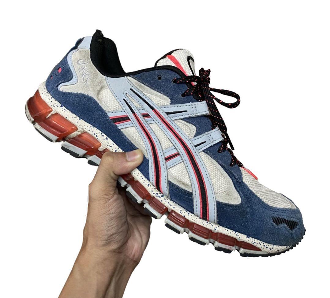 Asics Gel Kayano 5 360 in Cream Piedmont Grey