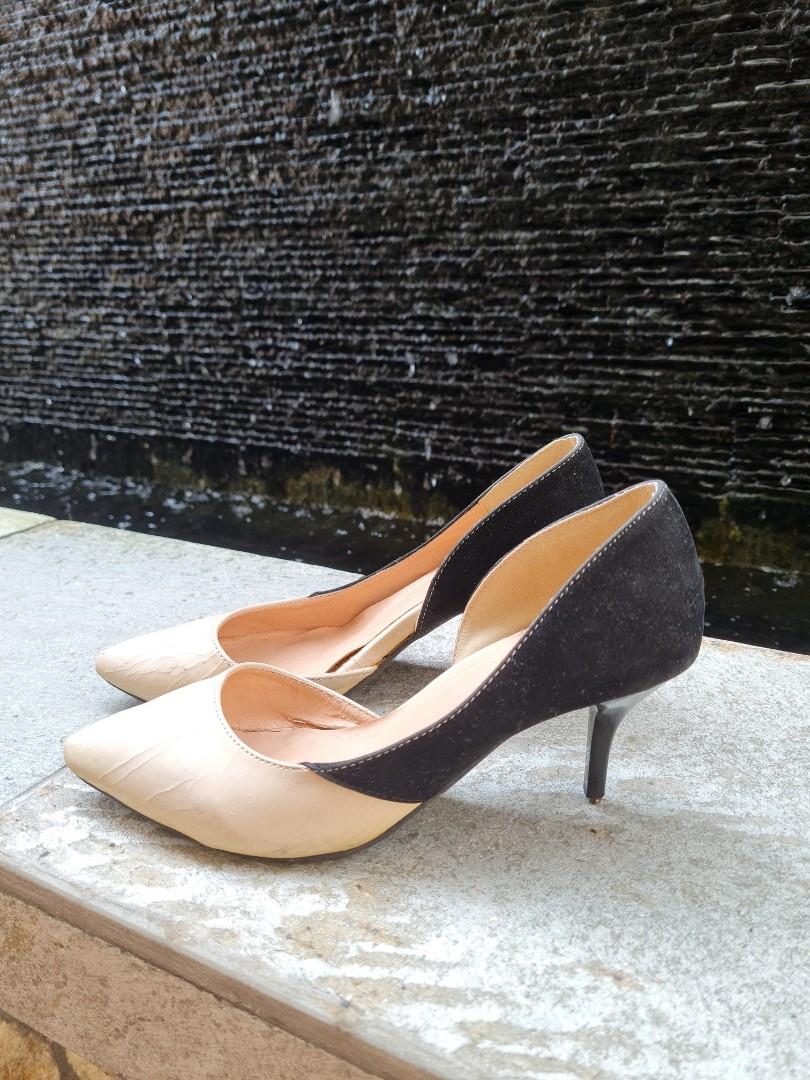 Black and cream heels deals