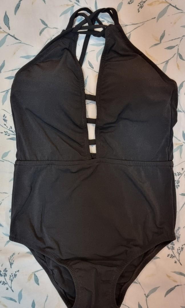 Cesa Exclusive (Category: Bikinis & Swimsuits) located in Makati City. Submitted by eilener (Listing ID 1149403541, Image 1). Description: Cesa Swimwear Size Large.