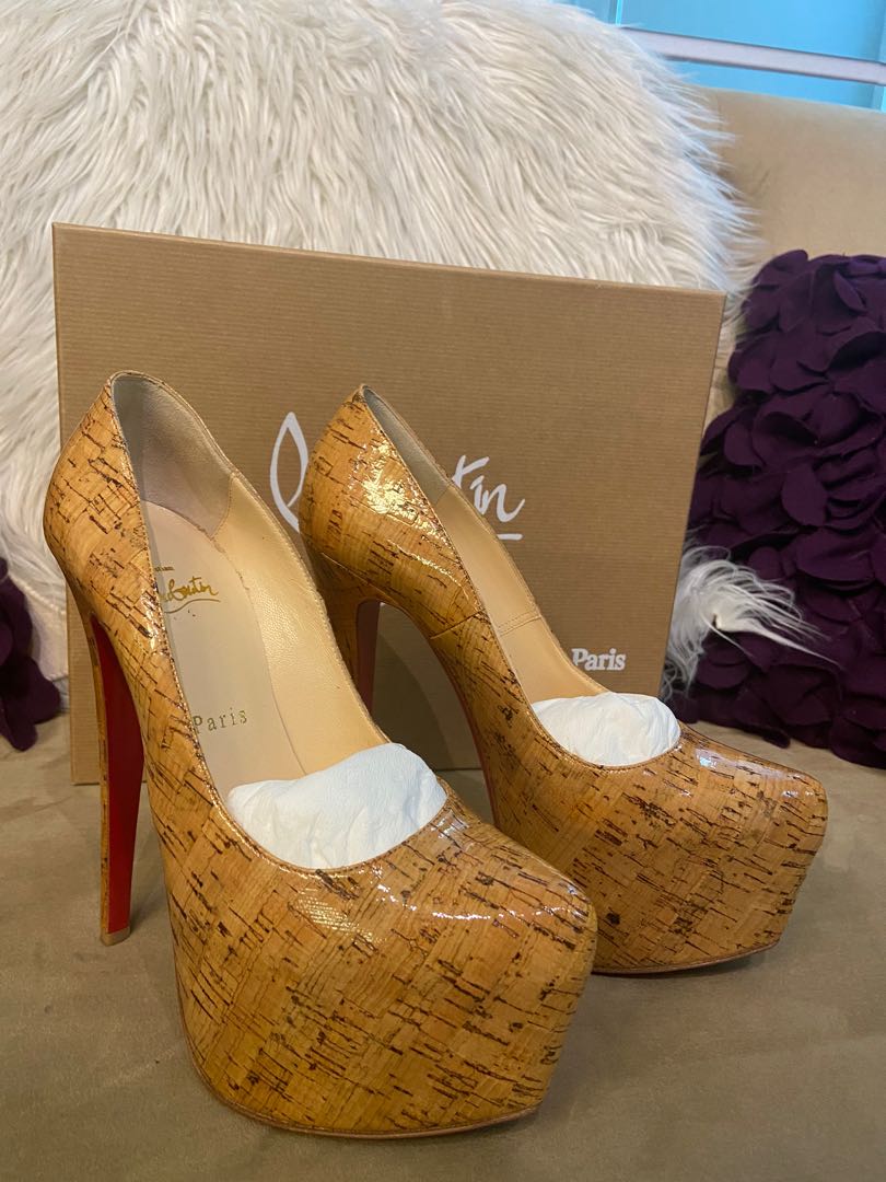Christian louboutin cork pump online
