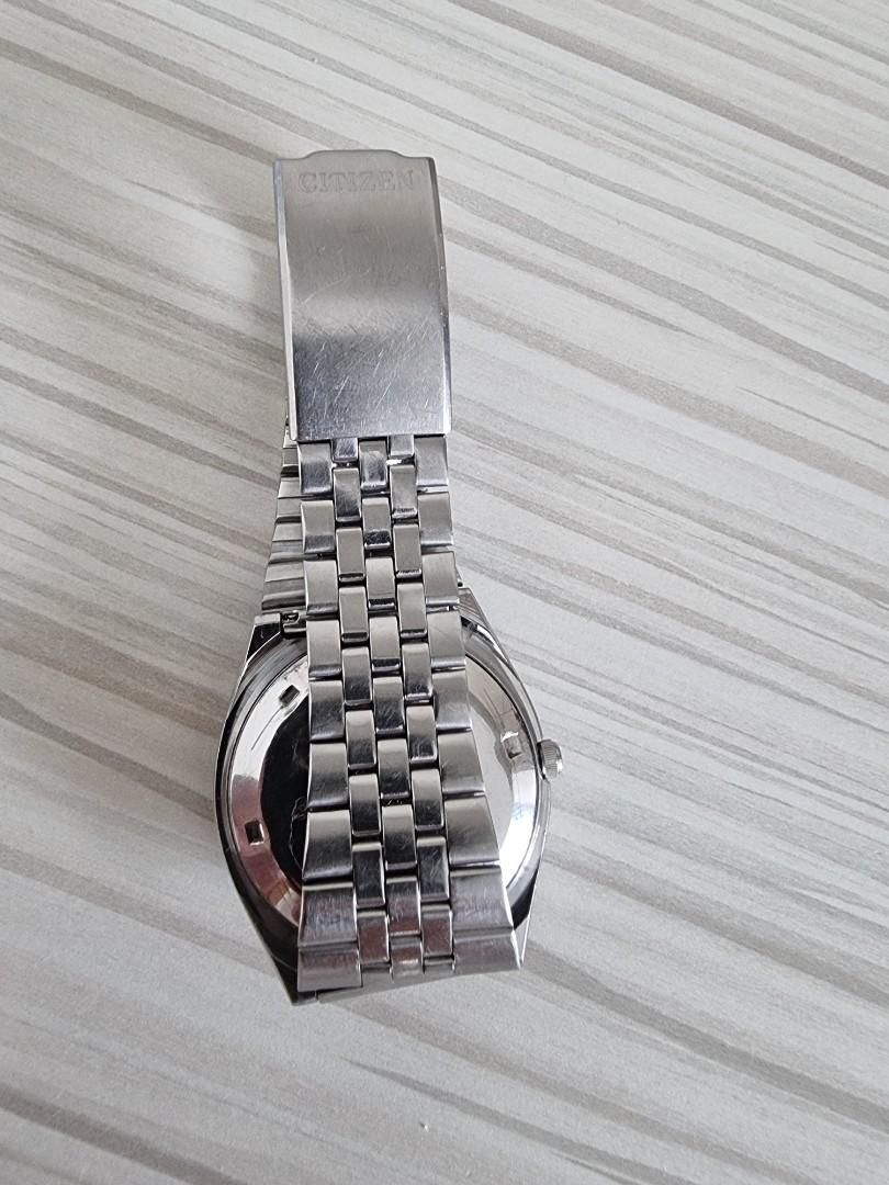 Citizen Automatic fluted bezel, Everything Else on Carousell