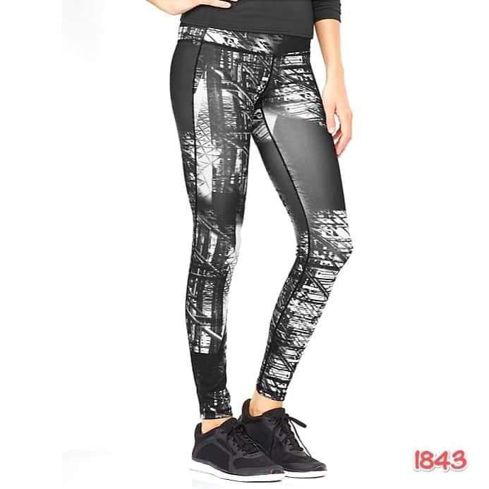GAP FIT NYC WOMEN MID RISE TIGHT 