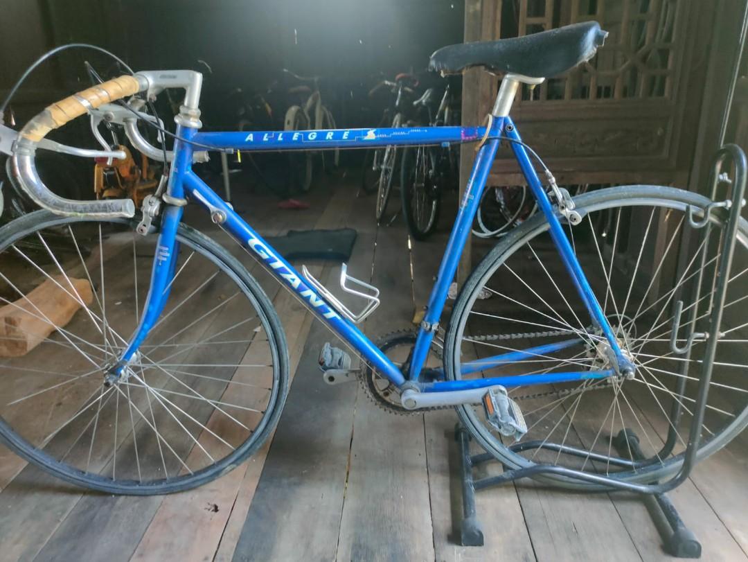 Giant allegre roadbike bicycle Sports Equipment Bicycles Parts