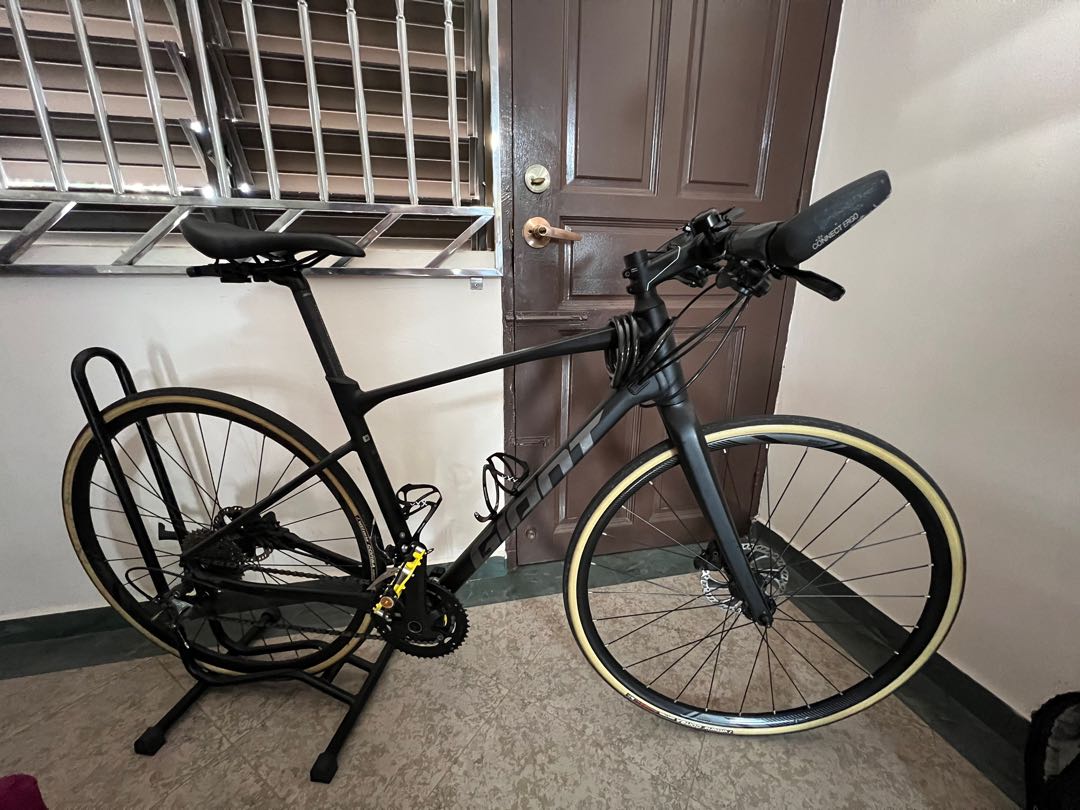 Giant revolt F1 hybrid bike, Sports 