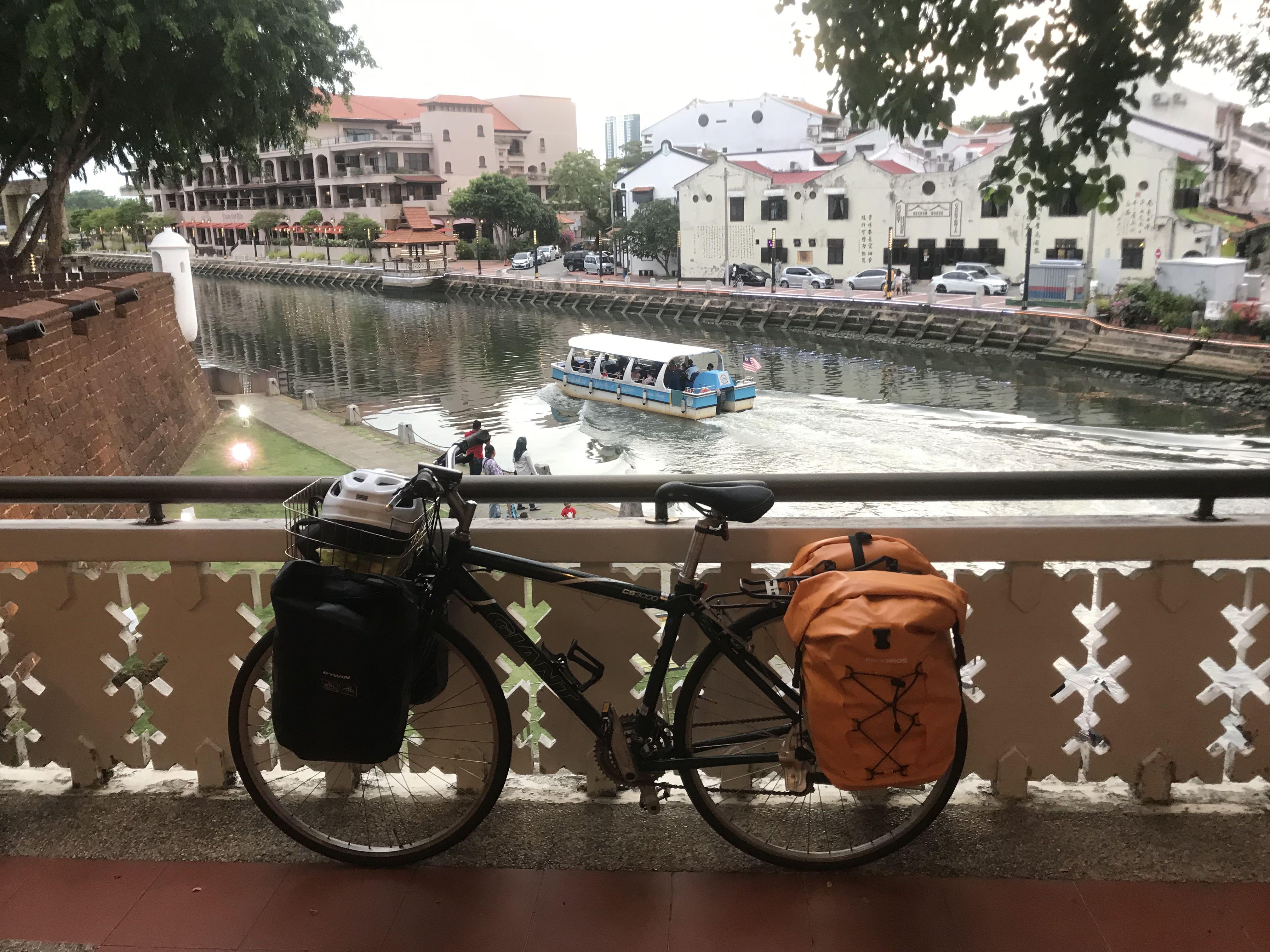 giant touring bikes uk