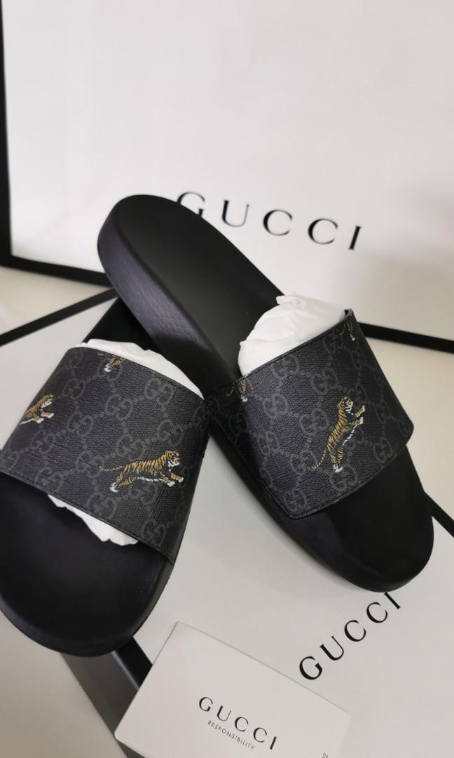 USED - GUCCI Men's GG Supreme tigers slide sandal/slippers/shoe