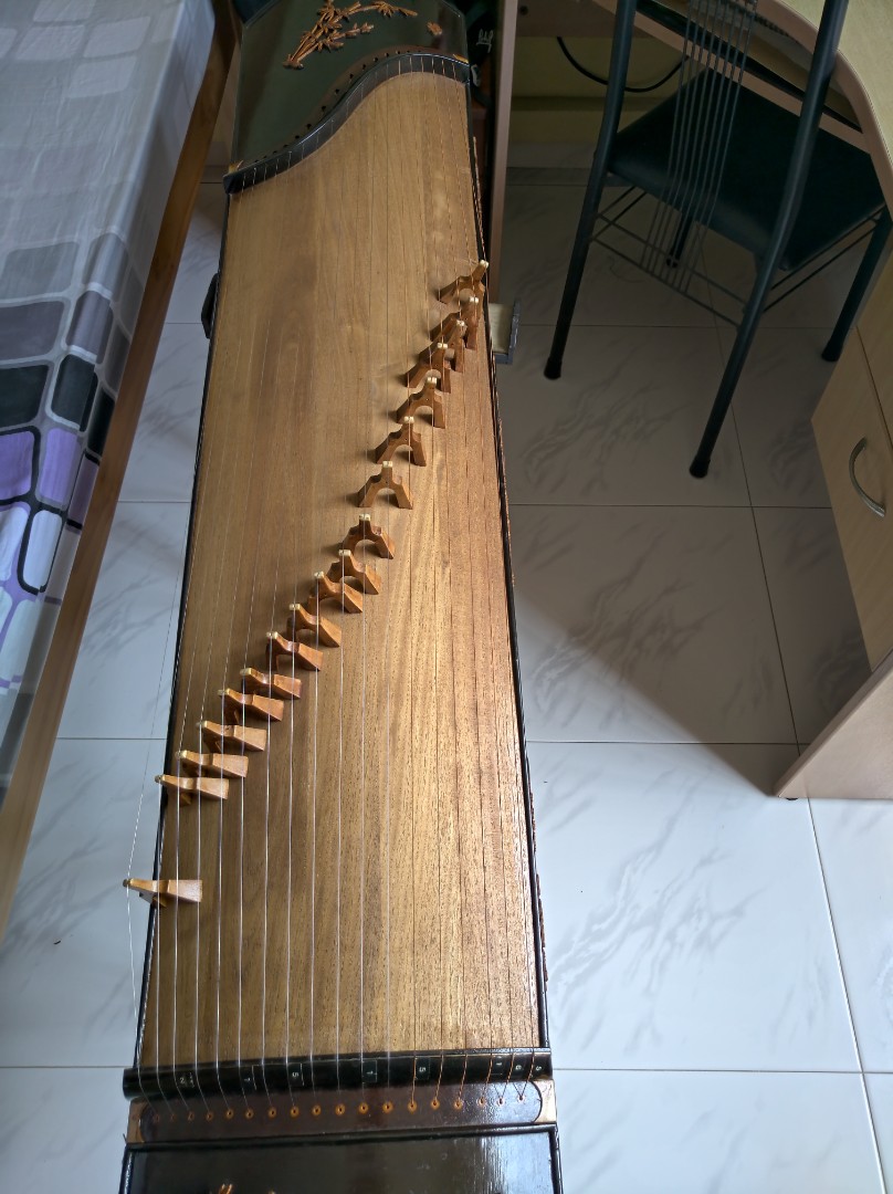 GuZheng (18 strings), Hobbies & Toys, Memorabilia & Collectibles