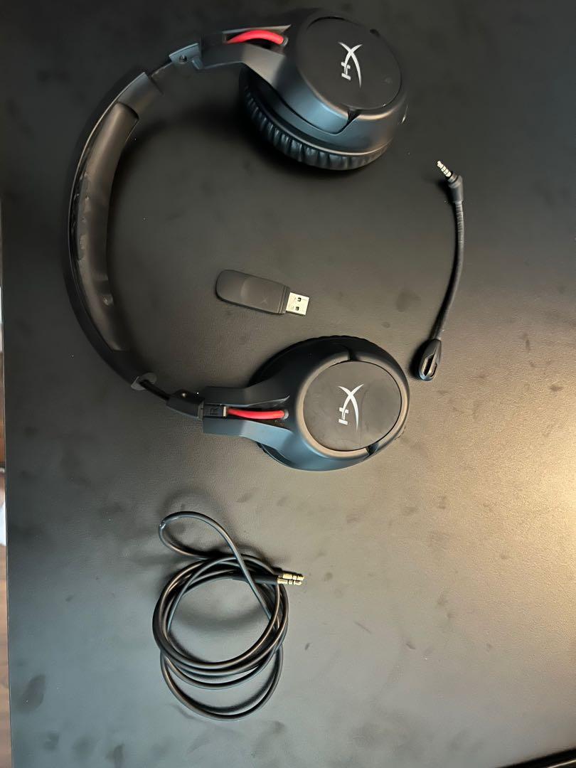 HyperX Cloud Flight NO BOX (Category: Headphones & Headsets) located in Singapore. Submitted by sacrebleu7 (Listing ID 1149335159, Image 1). Description: Price Negotiable HyperX Cloud Flight Condition 9/10 Earcups a little flaky otherwise no compromise in sound quality Audio Jack available NO BOX .