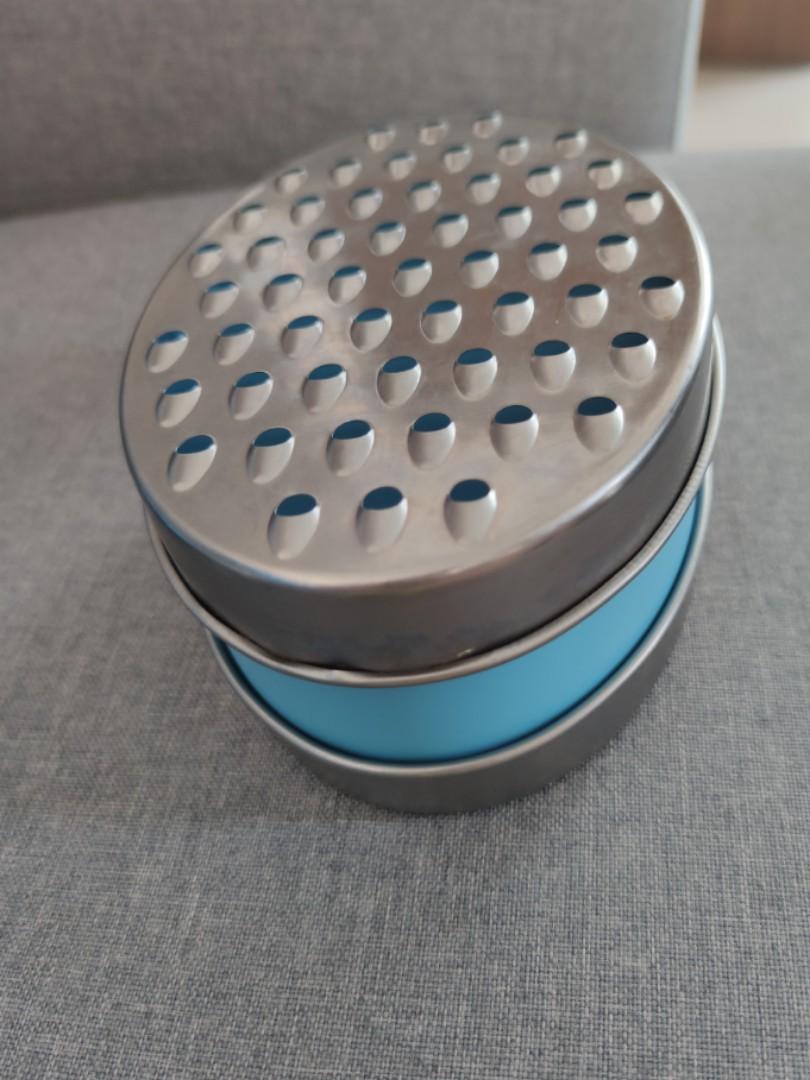https://media.karousell.com/media/photos/products/2022/3/16/ikea_chosigt_grater_with_conta_1647410044_0e7fff89_progressive.jpg
