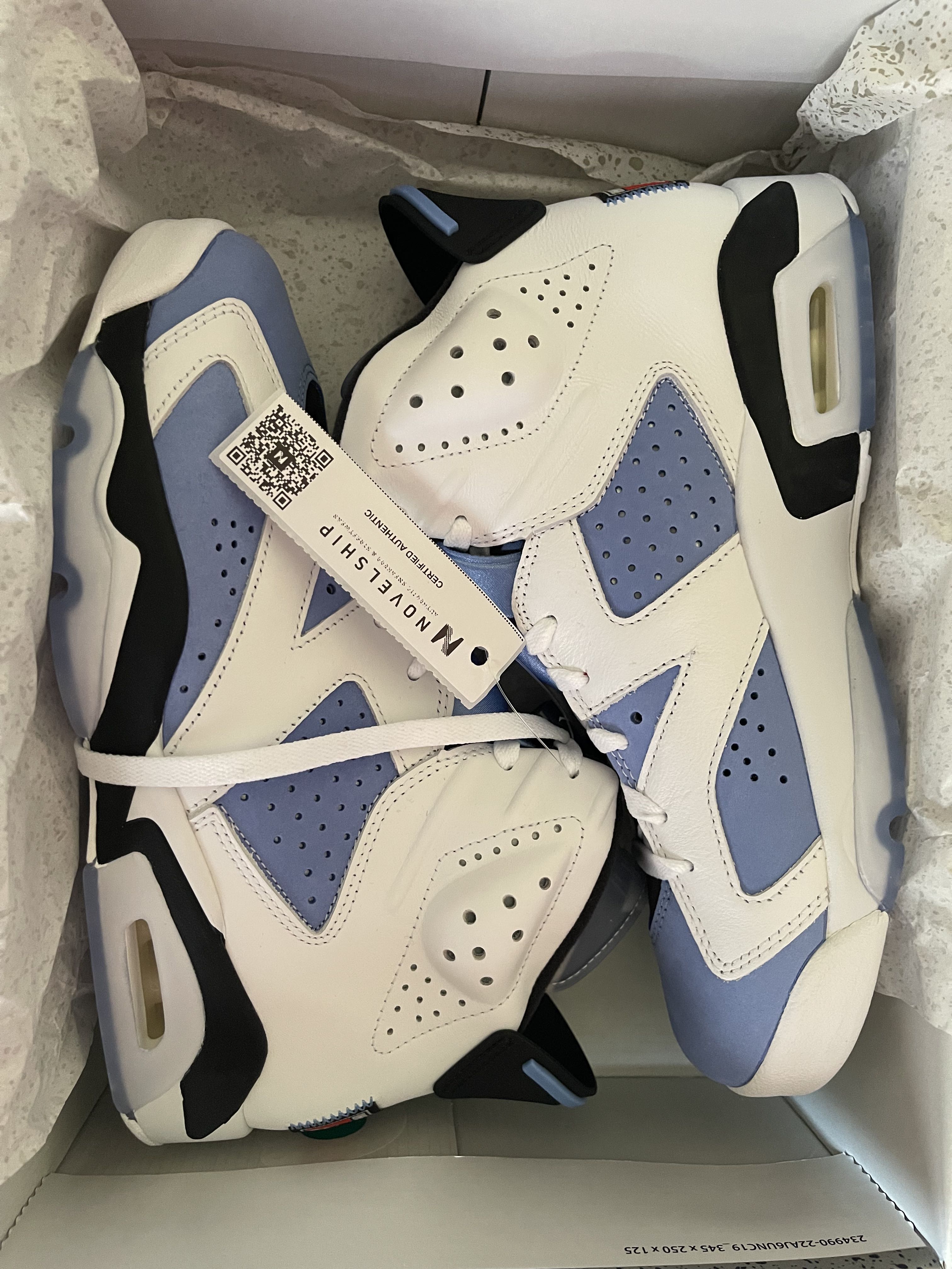 Jordan 6 “UNC HOME”, Men's Fashion, Footwear, Sneakers on Carousell