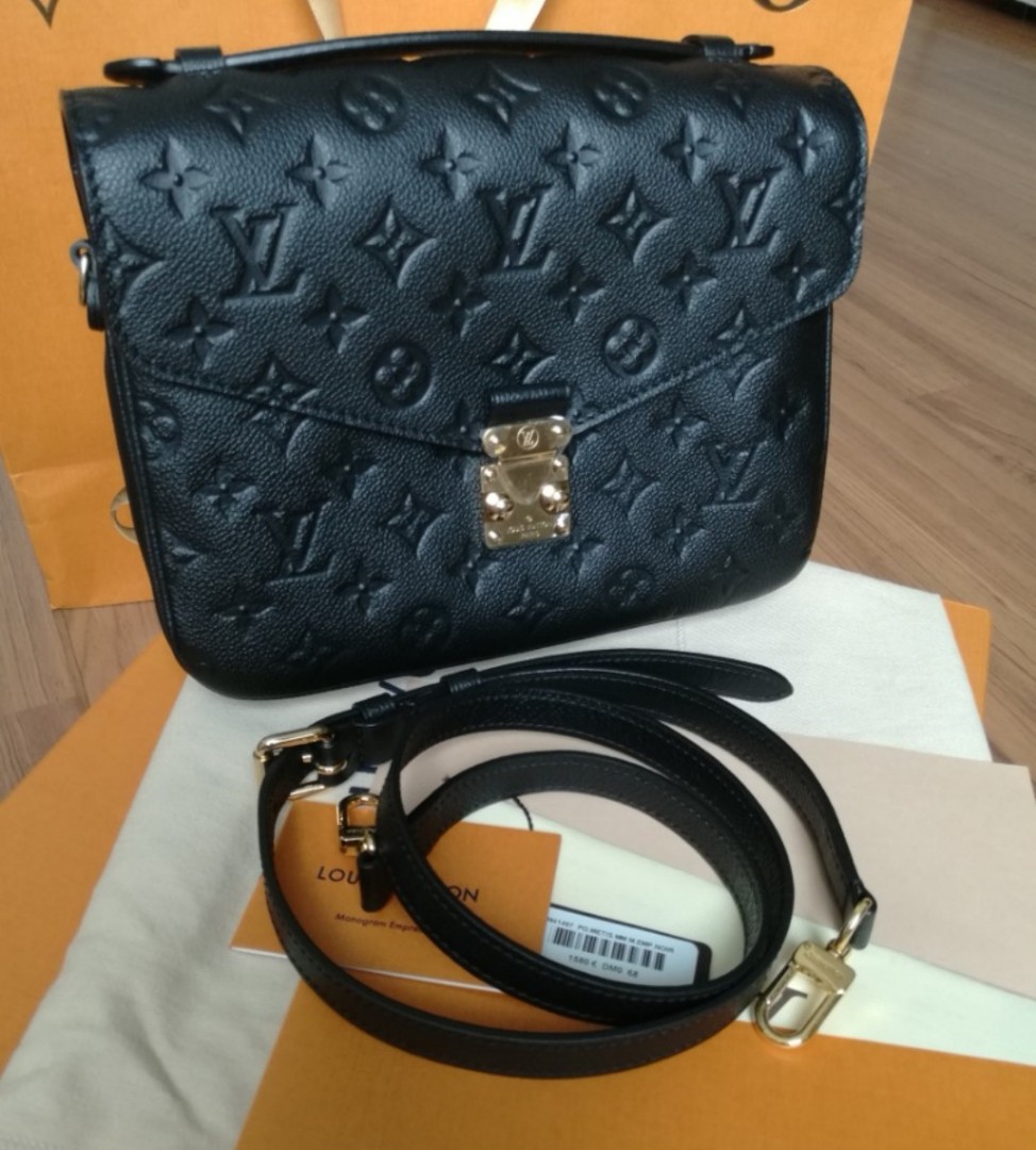 Louis Vuitton Empreinte Pochette Metis in Turtledove/Tourterelle LV,  Luxury, Bags & Wallets on Carousell
