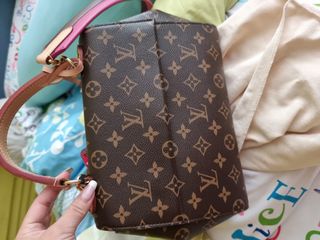(Category: ) located in . Submitted by leilanibai (Listing ID 1149255351, Image 1). Description: .