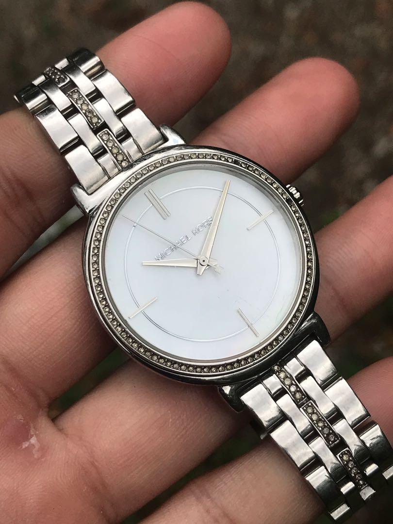 MICHAEL KORS Preloved Cinthia Mother of Pearl MK3641 Women s Fashion Watches Accessories Watches on Carousell