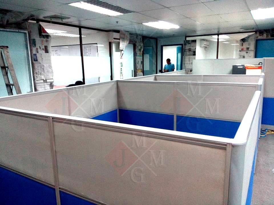 MODULAR OFFICE PARTITION CUBICLE PARTITION ' OFFICE CHAIR OFFICE
