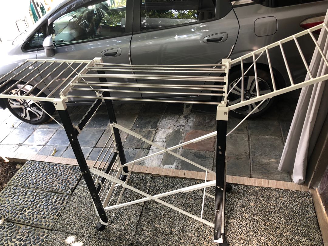 Multiple setting drying rack, Furniture & Home Living, Home Improvement