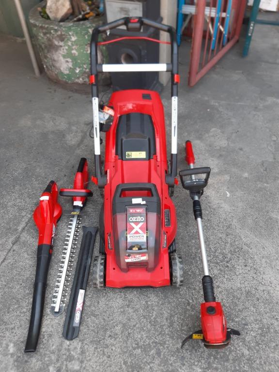 Ozito Bundle Kit Lawn Mower Grass Cutter Hedge Trimmer Blower Cordless