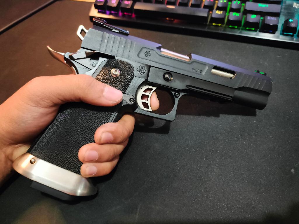 [RUSH!!] WE TREX HICAPA + FREE DINO GAS, Hobbies & Toys, Toys & Games