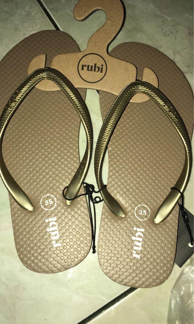 Harga sandal sale rubi