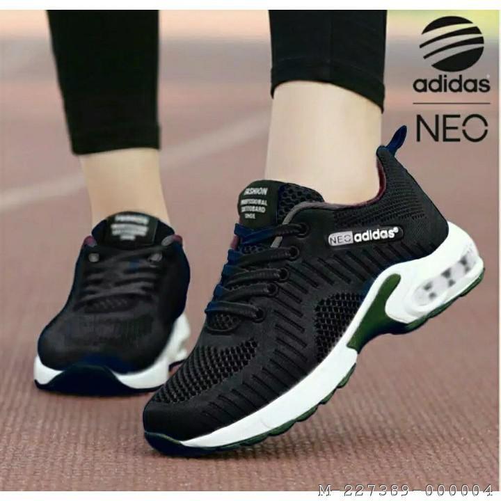 SEPATU SNEAKERS WANITA ADIDAS VRAA 002 warna hitam pink abu