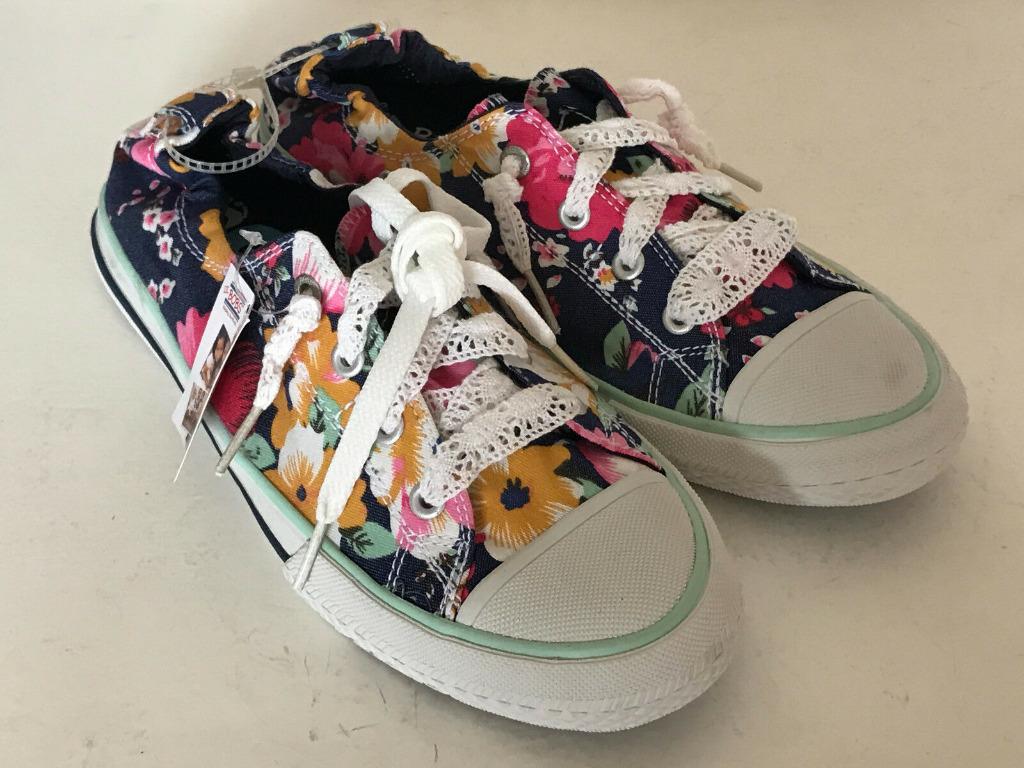 Skechers bobs hotsell utopia turfs