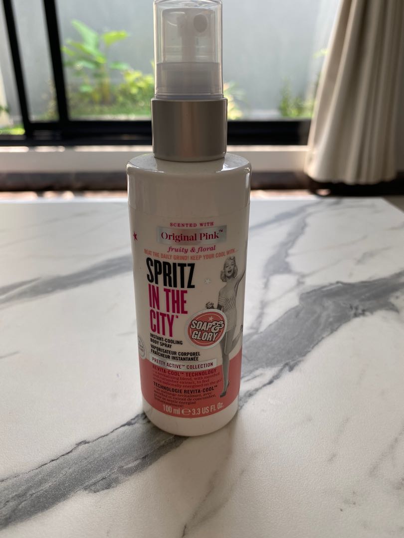 SOAP & GLORY BODY MIST SPRITZ IN THE CITY, Kesehatan & Kecantikan