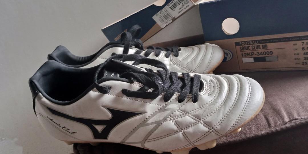 SONIC CLUB MD SOCCER SHOES MIZUNO Women s Fashion Footwear