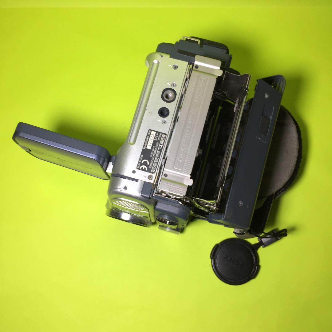 SONY HANDYCAM HI8 TAPE, Photography, Video Cameras on Carousell