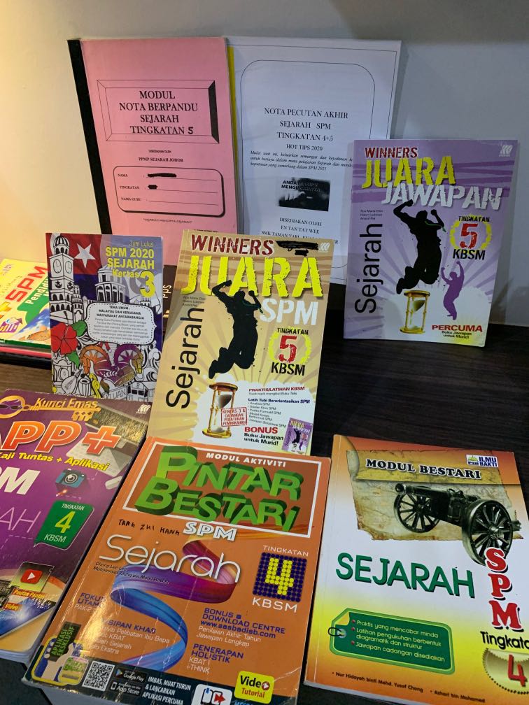 Spm Books Sejarah Nota Modul Kertas Peperiksaan Latihan Pecutan Jawapan Hobbies Toys Books Magazines Textbooks On Carousell