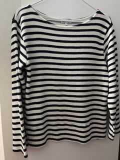 (Category: ) located in . Submitted by sa.wardrobe (Listing ID 1149409423, Image 1). Description: .