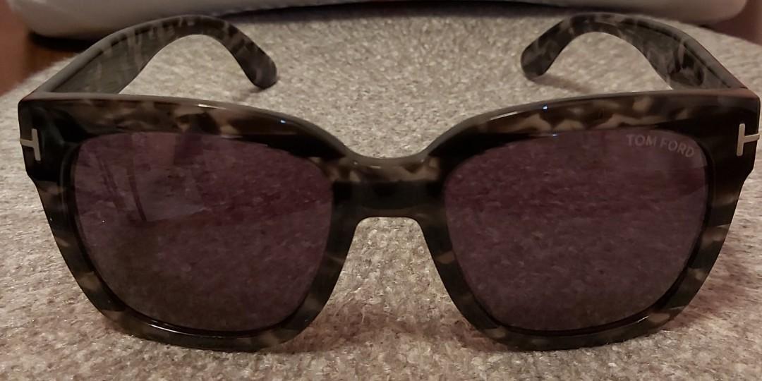 Tom Ford Kit Astuccio Rigido B8 Uomo Sunglasses, 男裝, 手錶及配件, 眼鏡- Carousell