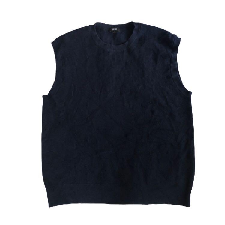 Uniqlo Knitted Vest Men s Fashion Tops Sets Vests on Carousell
