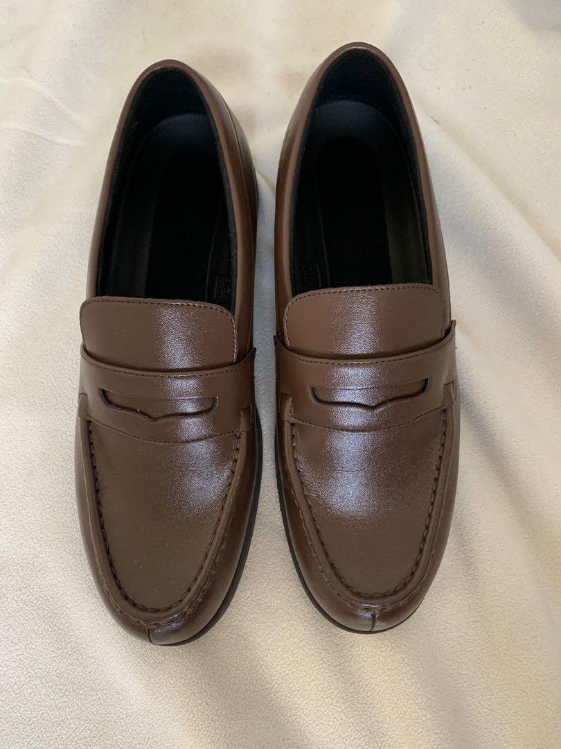 Uniqlo Penny Loafers, Men's Fashion, Footwear, Dress Shoes on Carousell