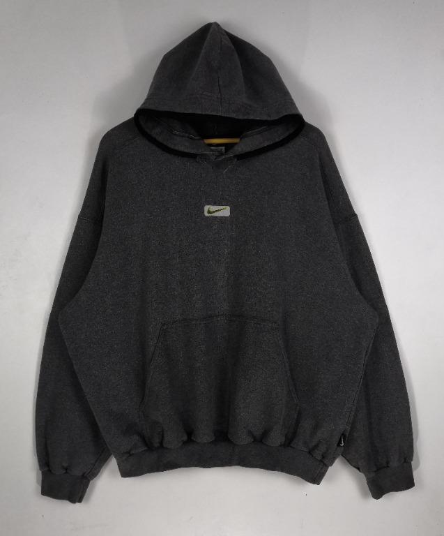 Nike hoodie central logo clearance