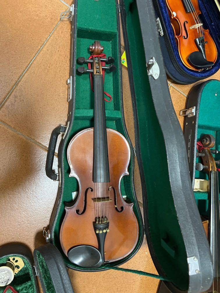 4 x Children’s Violins for sale!, Hobbies & Toys, Music & Media, Musical Instruments on Carousell