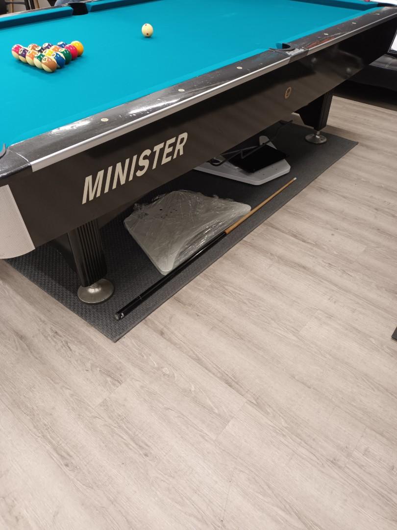 9ft pool table (Category: Other Sports Equipment and Supplies) located in Singapore. Submitted by ckivanlim (Listing ID 1149442474, Image 2). Description: .