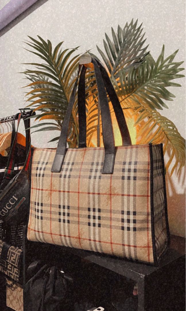 burberry book tote bag