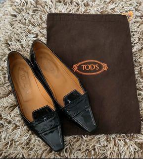 Authentic tods casual shoes
