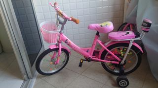 (Category: ) located in . Submitted by sandrayin (Listing ID 1149454971, Image 1). Description: .